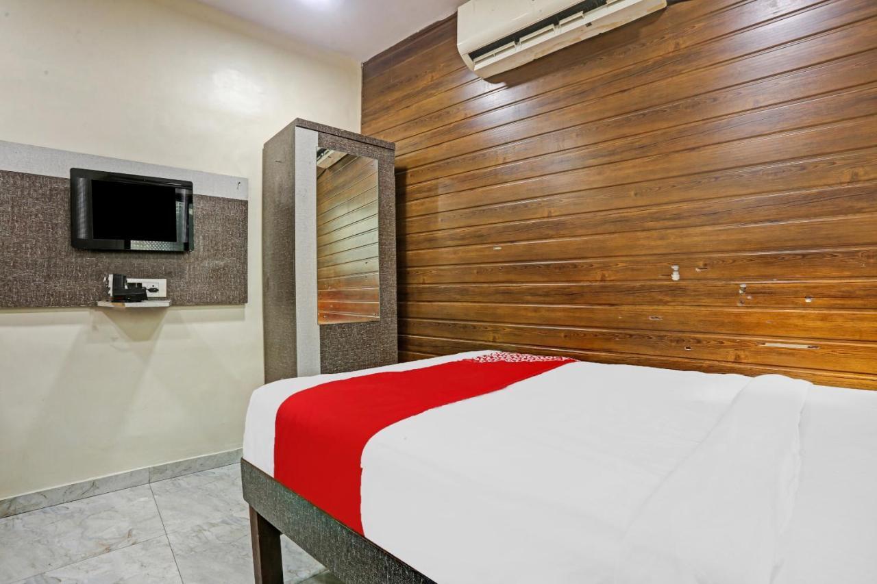 Oyo 84398 Maroshi Residency Mumbai Exterior photo